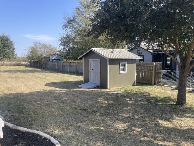 22 Niederwald Dr, House other with 3 bedrooms, 2 bathrooms and 8 parking in Kyle TX | Image 14