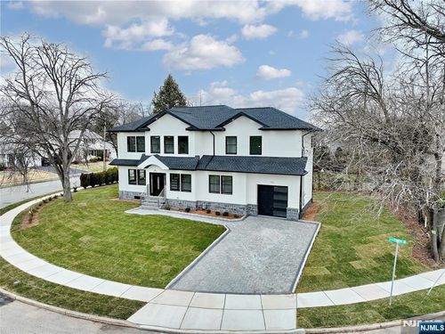 592 Fermery Dr, New Milford, NJ, 07646-1020 | Card Image