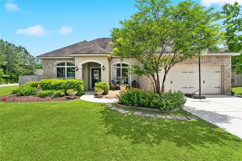 28591 Water Oak Loop, Ponchatoula, LA, 70454-8131 | Card Image