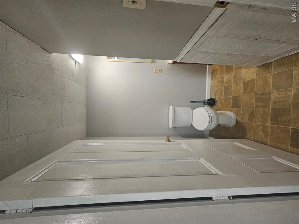 Residential Lease in Belleville 3