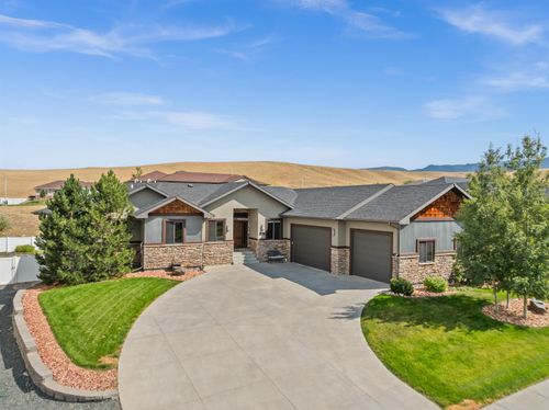 2819 Palmer Dr, Casper, WY, 82601-6086 | Card Image