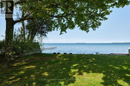 864 7 Line, Innisfil (Alcona), ON, L0L1C0 | Card Image