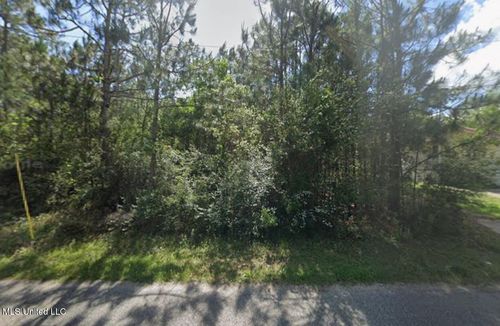 103 Oakland Ave, Pass Christian, MS, 39571-9605 | Card Image