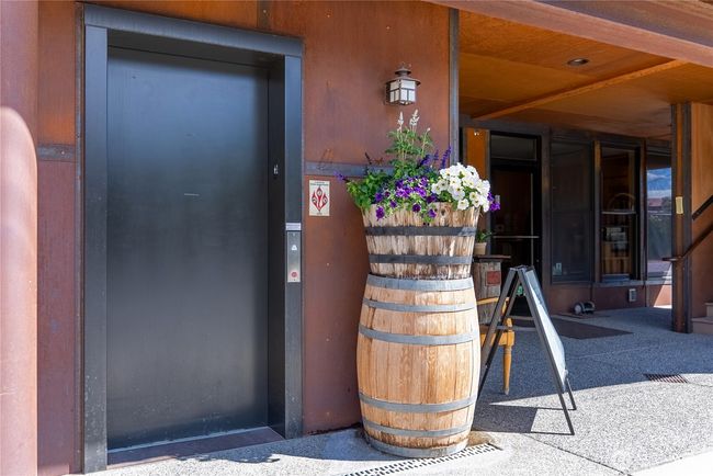 Walk up to suite 204 or take elevator. | Image 11
