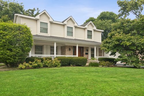 134 Willow Avenue, Deerfield, IL, 60015 | Card Image
