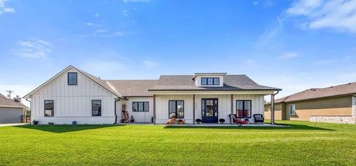 1521 E Elk Ridge Ave, Goddard, KS, 67052-8655 | Card Image