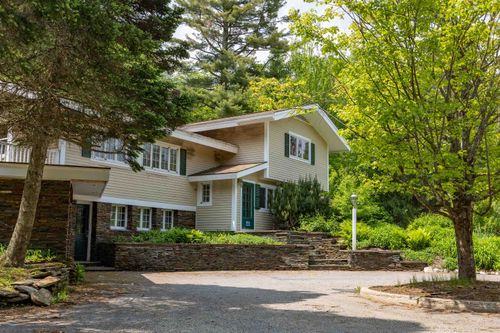 a-5907 Mountain Rd, Stowe, VT, 05672-4964 | Card Image