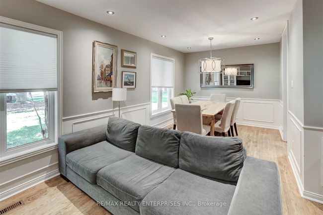 1648 Angela Cres, House other with 4 bedrooms, 2 bathrooms and 4 parking in Mississauga ON | Image 9