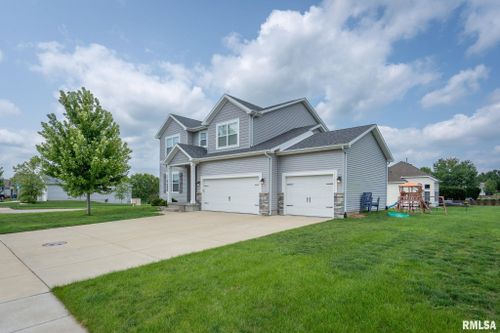 918 W Pinehurst Drive, Eldridge, IA, 52748 | Card Image