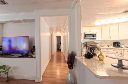 180 Shore Dr, Riviera Beach, FL, 33404-2419 | Card Image