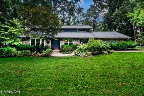5248 Mountaincrest Dr, Knoxville, TN, 37918-4521 | Card Image