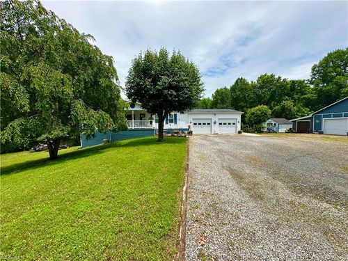 406 N Oakgrove Ext, Millers Creek, NC, 28651-8877 | Card Image