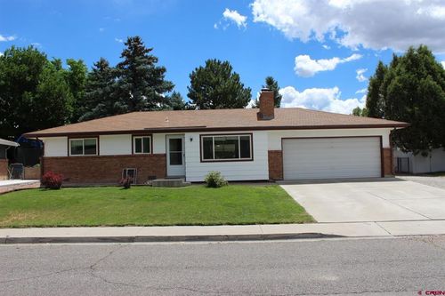 1235 Kent Ave, Montrose, CO, 81401-5229 | Card Image