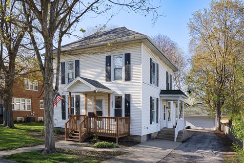 436 W Washington St, Marengo, IL, 60152-2154 | Card Image