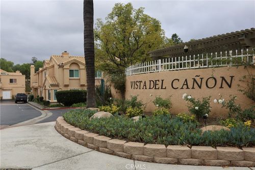 18716 Vista Del Canon, Newhall, CA, 91321-2277 | Card Image