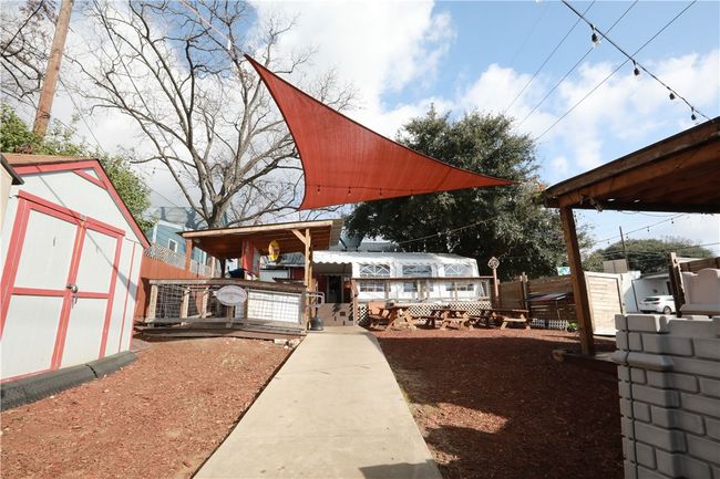 1311 E 7 Th St, Home with 0 bedrooms, 0 bathrooms and 12 parking in Austin TX | Image 23