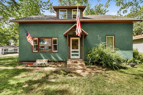 1029 River Ave S, Sauk Rapids, MN, 56379-1033 | Card Image