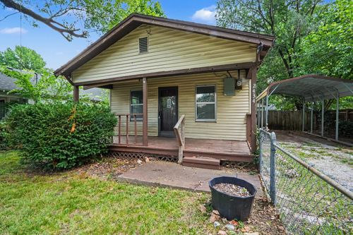 2434 N Pickwick Ave, Springfield, MO, 65803-4219 | Card Image