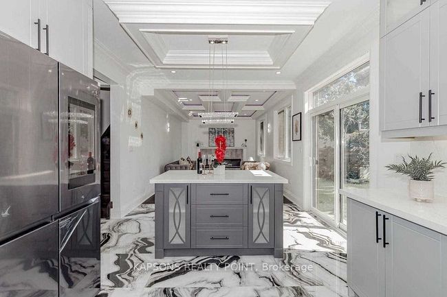 137 Mcmurchy Ave S, House other with 4 bedrooms, 4 bathrooms and 6 parking in Brampton ON | Image 7