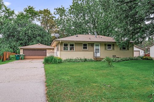 4856 105th Ln Ne, Circle Pines, MN, 55014-1510 | Card Image
