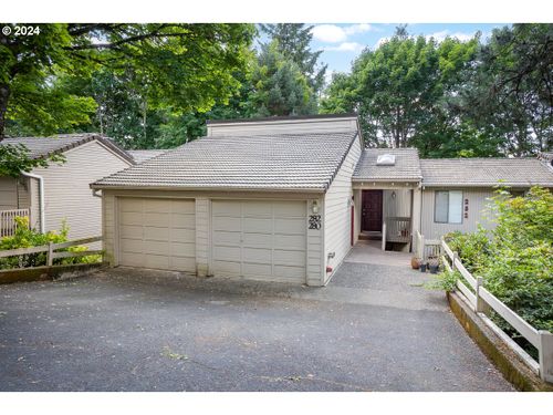 280 Cervantes, LakeOswego, OR, 97035 | Card Image