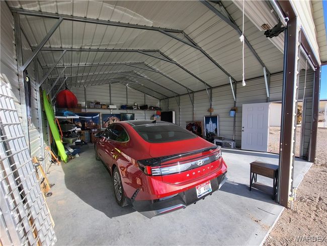Garage | Image 49
