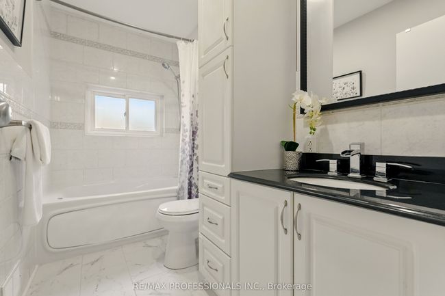 18 Weber Dr, House other with 3 bedrooms, 2 bathrooms and 3 parking in Georgetown ON | Image 24