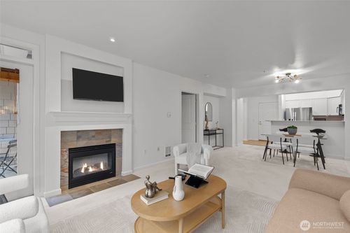 unit-303-1525 Nw 57th St, Seattle, WA, 98107-5628 | Card Image