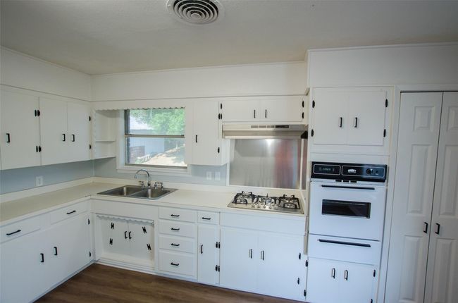 102 King Ave, House other with 3 bedrooms, 2 bathrooms and null parking in Howe TX | Image 7