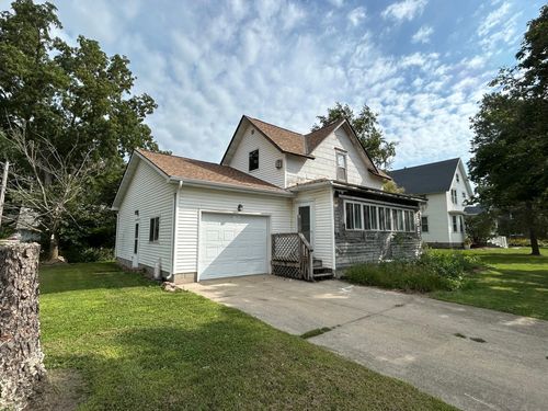 140 2nd Street Nw, Blooming Prairie, MN, 55917 | Card Image