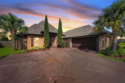 41207 Colonial Dr, Sorrento, LA, 70778-3426 | Card Image