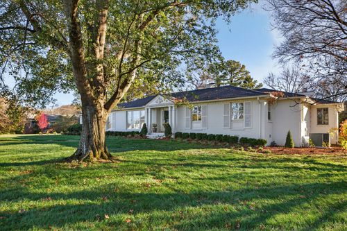 1209 Tyne Blvd, Nashville, TN, 37215-4411 | Card Image