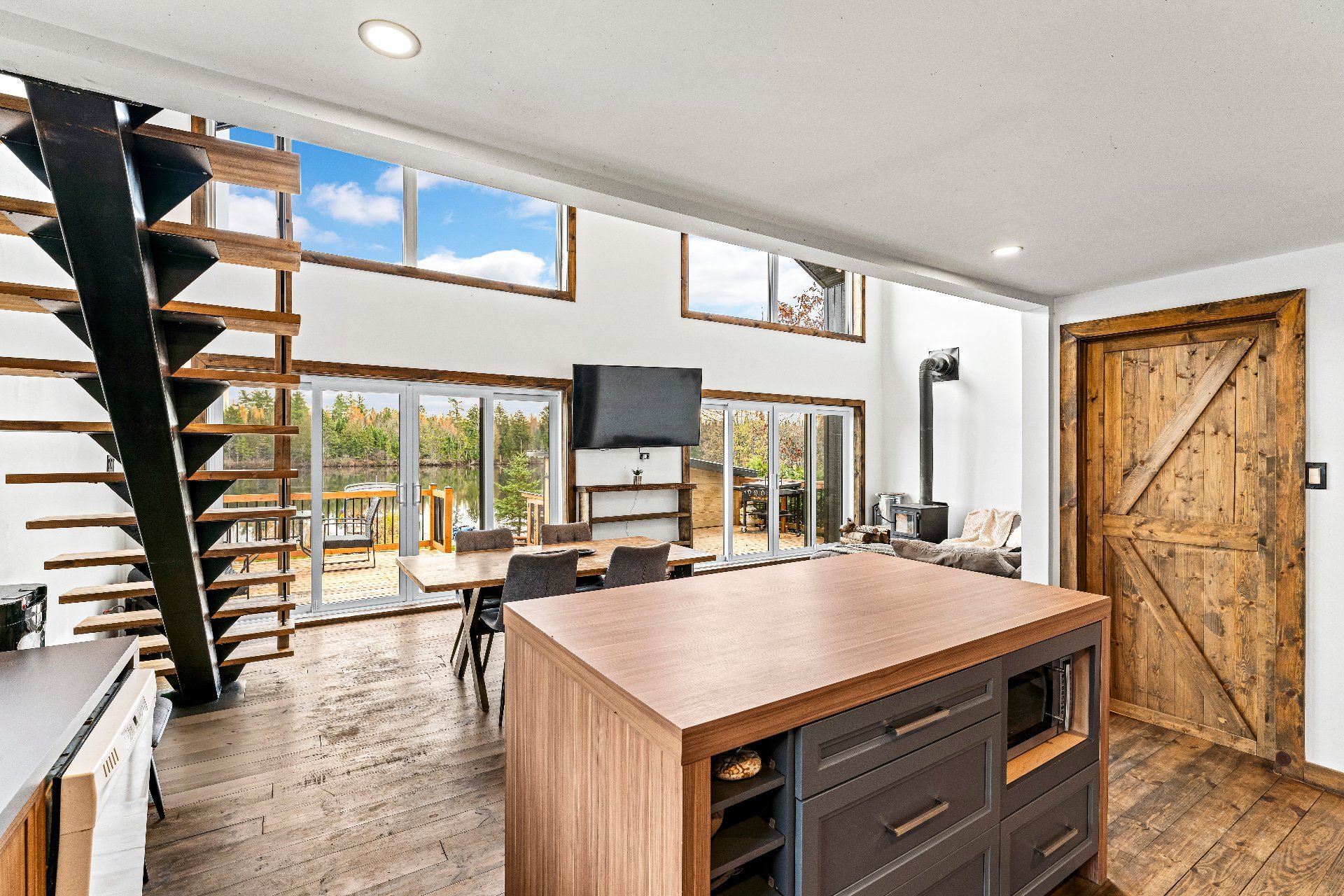 Residential in Dudswell 5