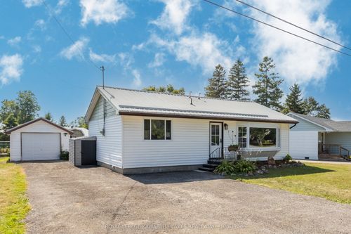 446 Dundas St, Beaverton, ON, L0K1A0 | Card Image