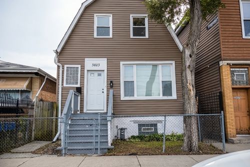 3823 Wabansia Ave, CHICAGO, IL, 60647-4623 | Card Image