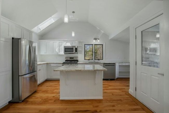 39 Onset Ave, House other with 3 bedrooms, 2 bathrooms and 4 parking in Buzzards Bay MA | Image 6