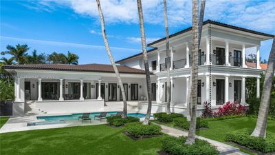 361 Los Pinos Pl, House other with 5 bedrooms, 6 bathrooms and null parking in Coral Gables FL | Image 3