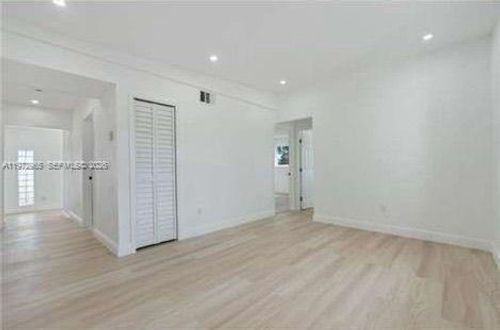 5701 Sw 41st St, West Park, FL, 33023 | Card Image