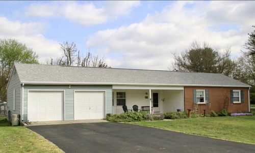 226 Hardacre Dr, Xenia, OH, 45385-1308 | Card Image