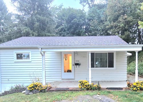 530 52nd St, Altoona, PA, 16602-1447 | Card Image