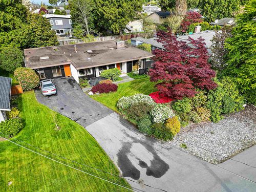 1042 Kuma Crescent, Delta, BC, V4M2K9 | Card Image