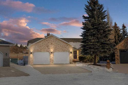 22 Varsity Estates Close Nw, Calgary, AB, T3B5J2 | Card Image