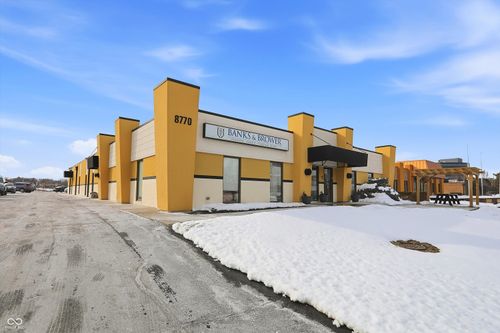 8770 Purdue Road, Indianapolis, IN, 46268 | Card Image