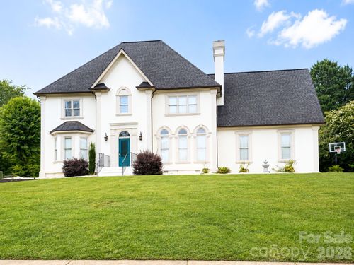 4215 3rd St Nw, Hickory, NC, 28601-6902 | Card Image