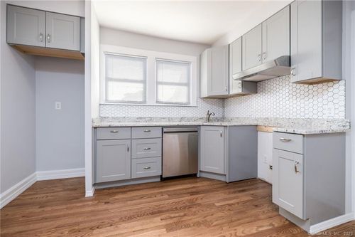 apt-2f-310 Hamilton Ave, Greenwich, CT, 06830-6670 | Card Image