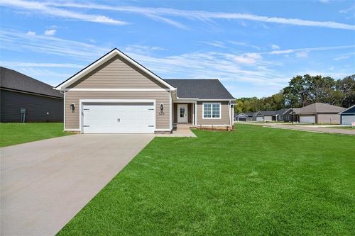 525 Pleasant Meadow Cir, Bowling Green, KY, 42101-6655 | Card Image