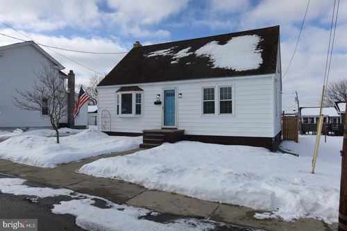 515 N 11th St, PHILIPSBURG, PA, 16866-1017 | Card Image