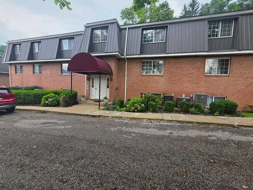 unit-b202-3 Stratford Dr, Wheeling, WV, 26003 | Card Image
