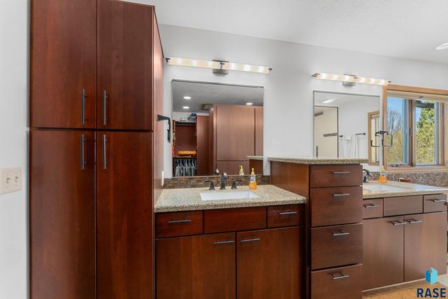 904 W Chicory Ln, House other with 5 bedrooms, 5 bathrooms and null parking in Sioux Falls SD | Image 42