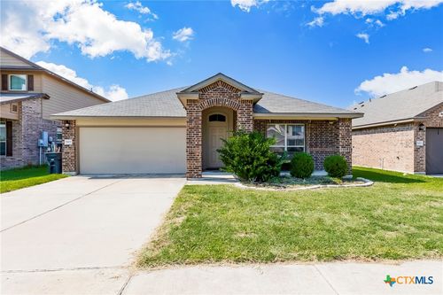 5402 Waterbank Ln, Killeen, TX, 76543-4651 | Card Image